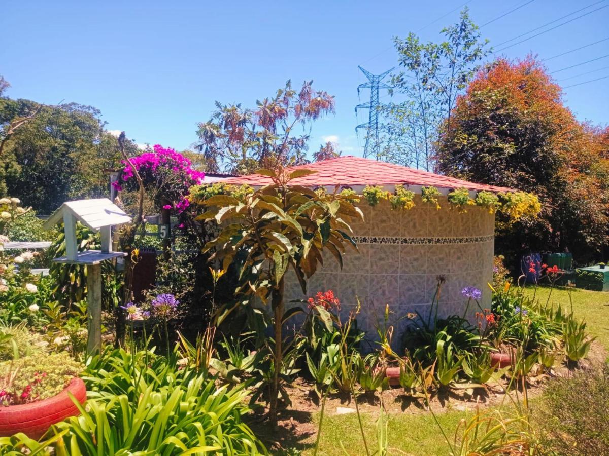 Hospedaje Santaelena -Chalets De Montana- Santa Elena  Exteriör bild